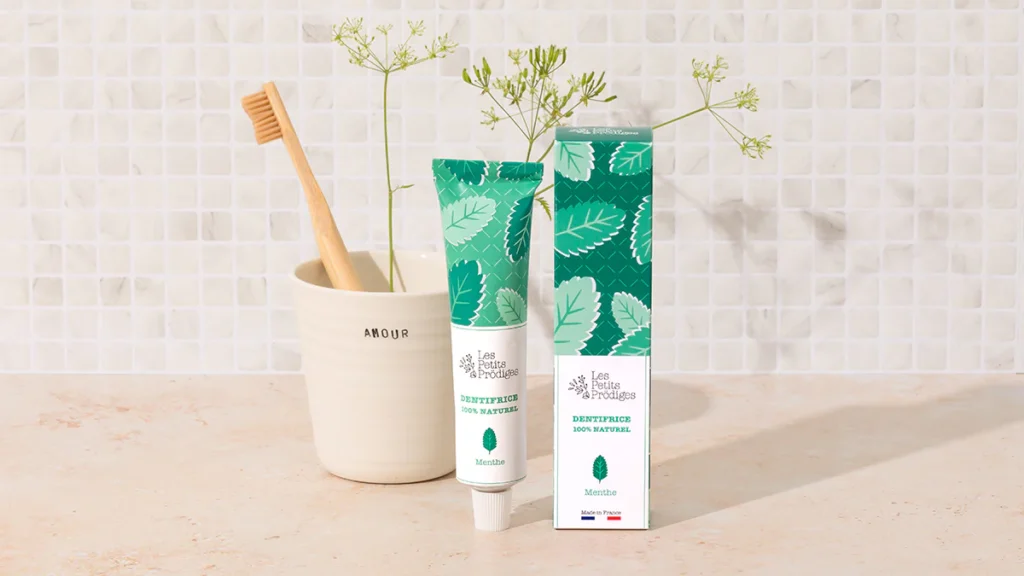 Dentifrice fluoré vs. dentifrice naturel sans fluor